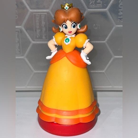 NINTENDO Daisy amiibo (SM Series) - Nintendo Wii U - Picture 3 of 8